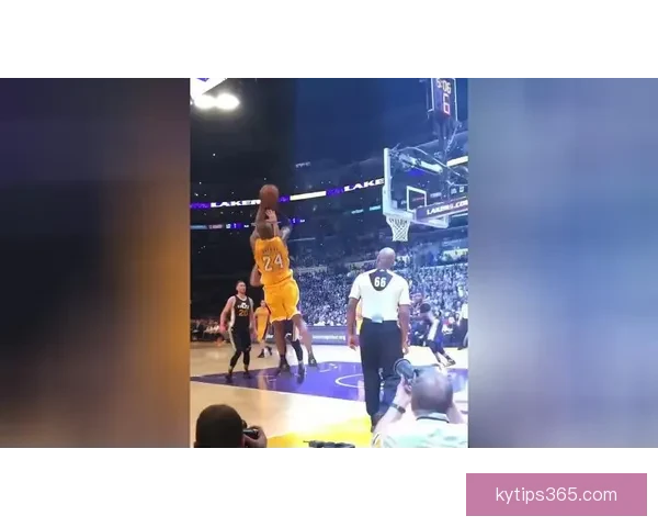 丁彦雨航回忆与科比的合影机会 坚持将这一刻留给赛场